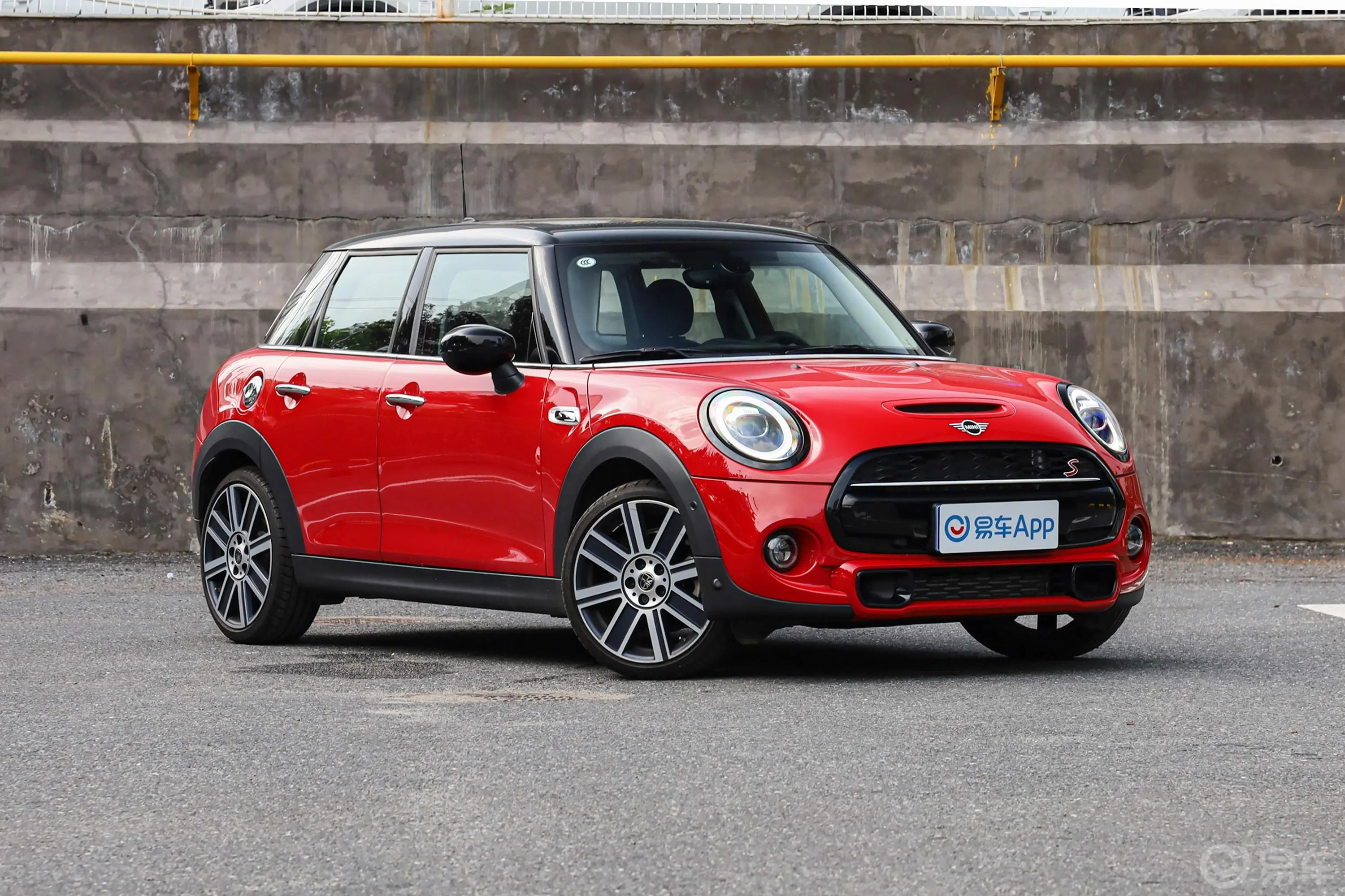 MINI2.0T COOPER S 艺术家 五门版后视镜镜面