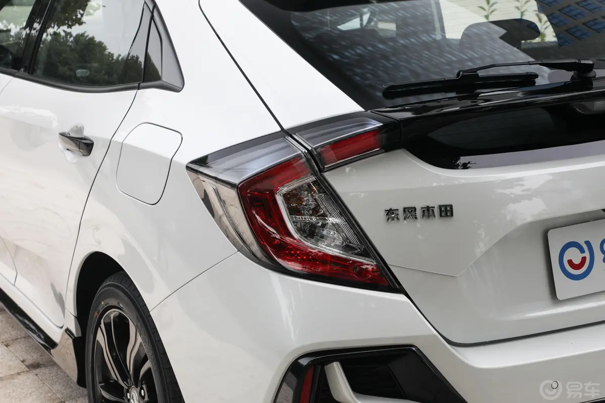 思域HATCHBACK 220TURBO CVT 潮酷控外观