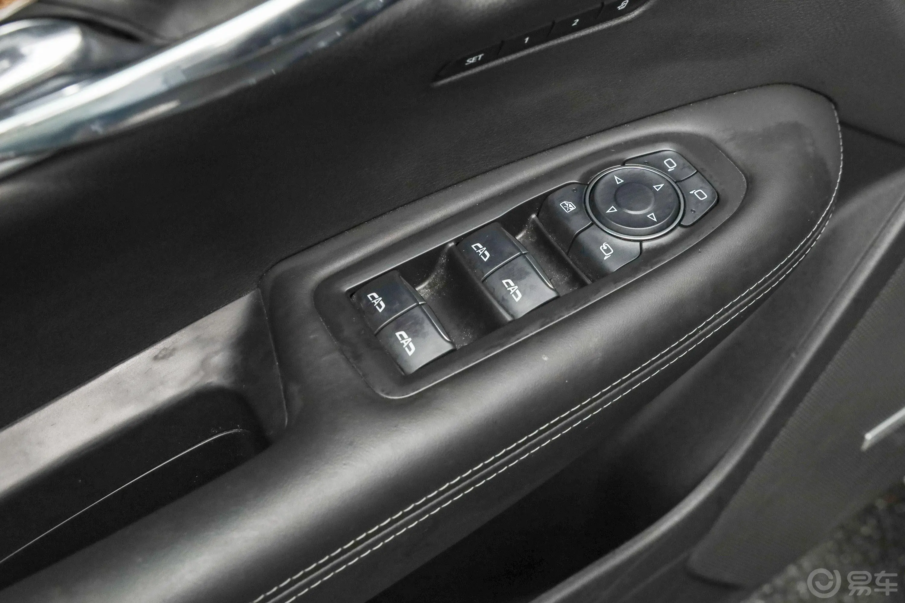 凯迪拉克XT6改款 28T 四驱 铂金运动版 6座车窗调节整体