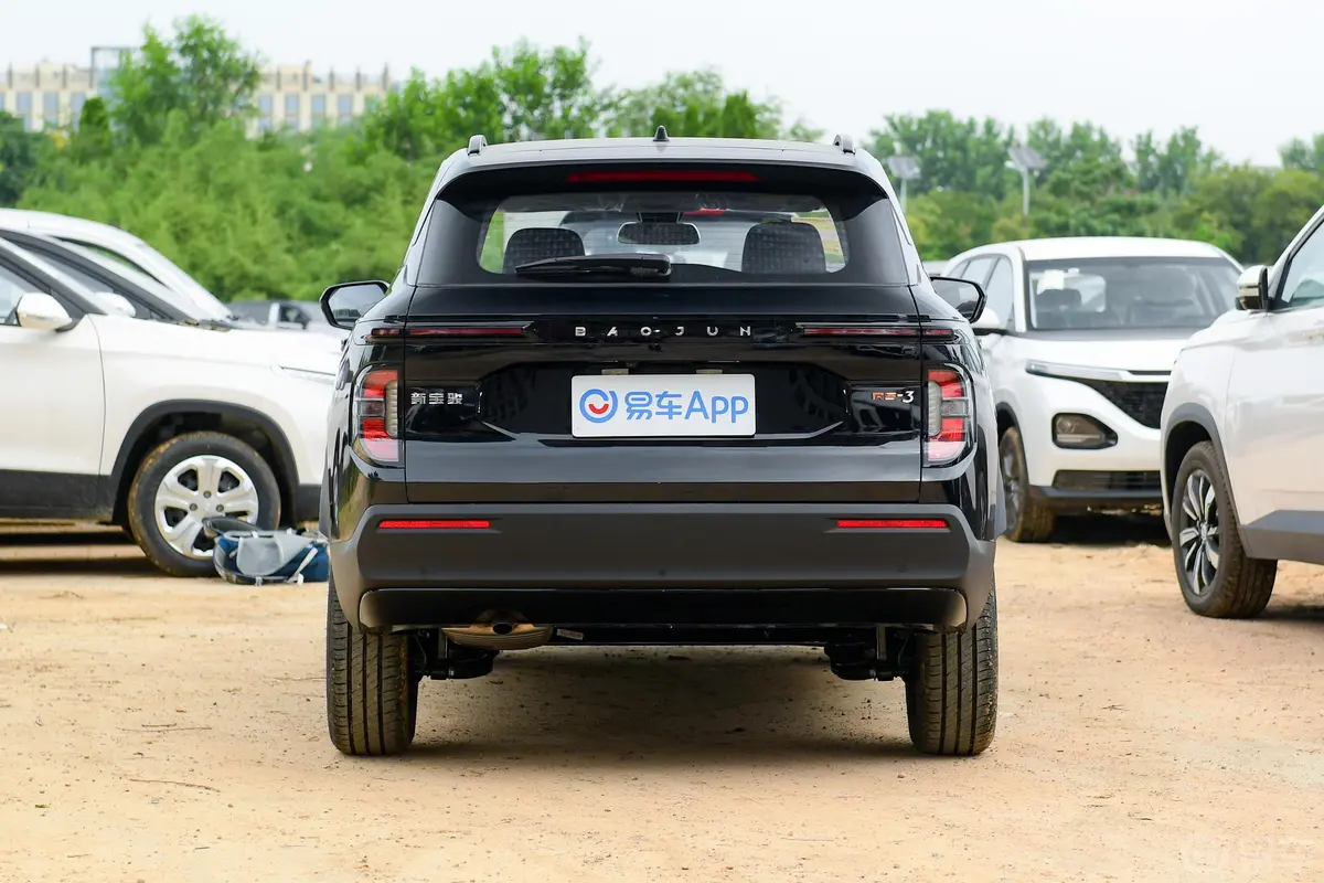 宝骏RS-31.5L CVT 智能精英型正后水平