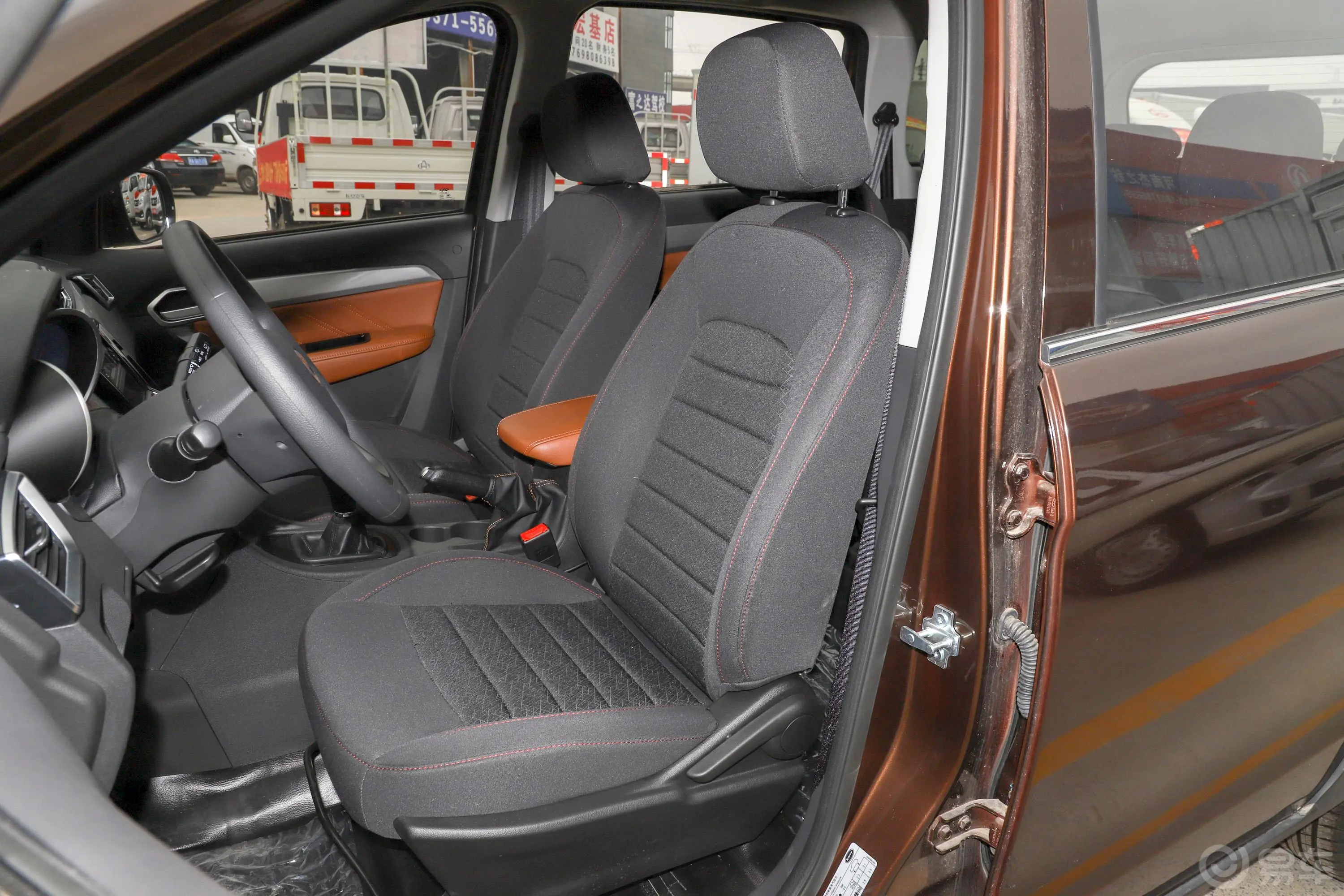 开瑞K601.5T 手动 舒适型 国VI驾驶员座椅