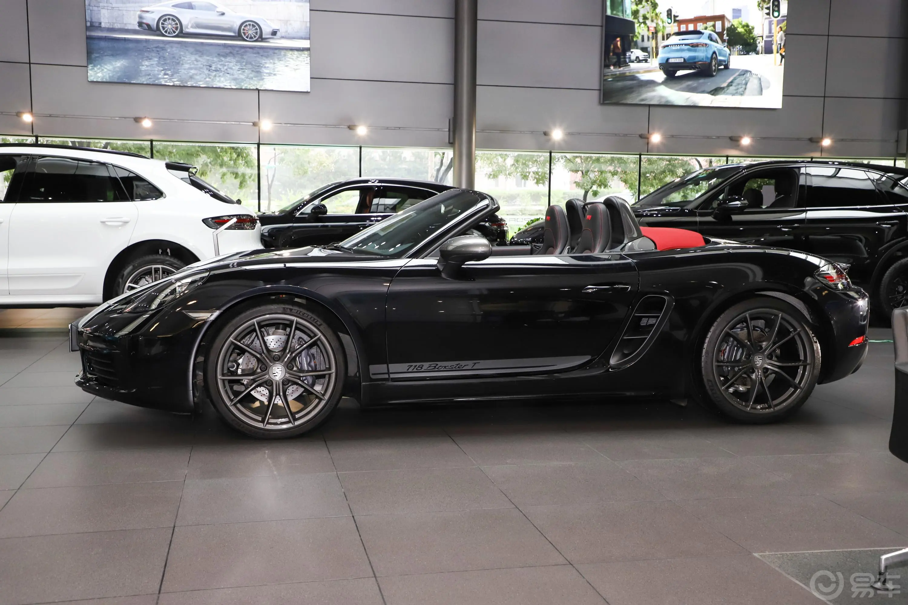 保时捷718Boxster T 2.0T外观