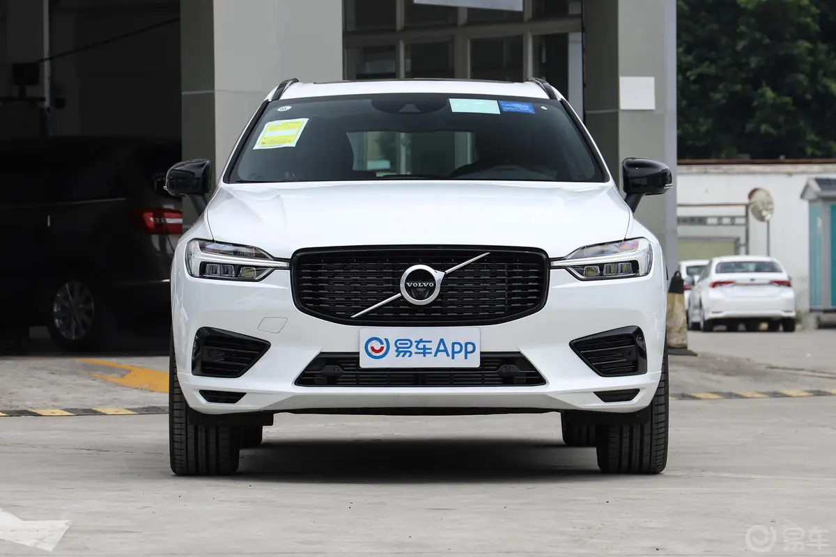 沃尔沃XC60 RECHARGET8 智远运动版正前水平