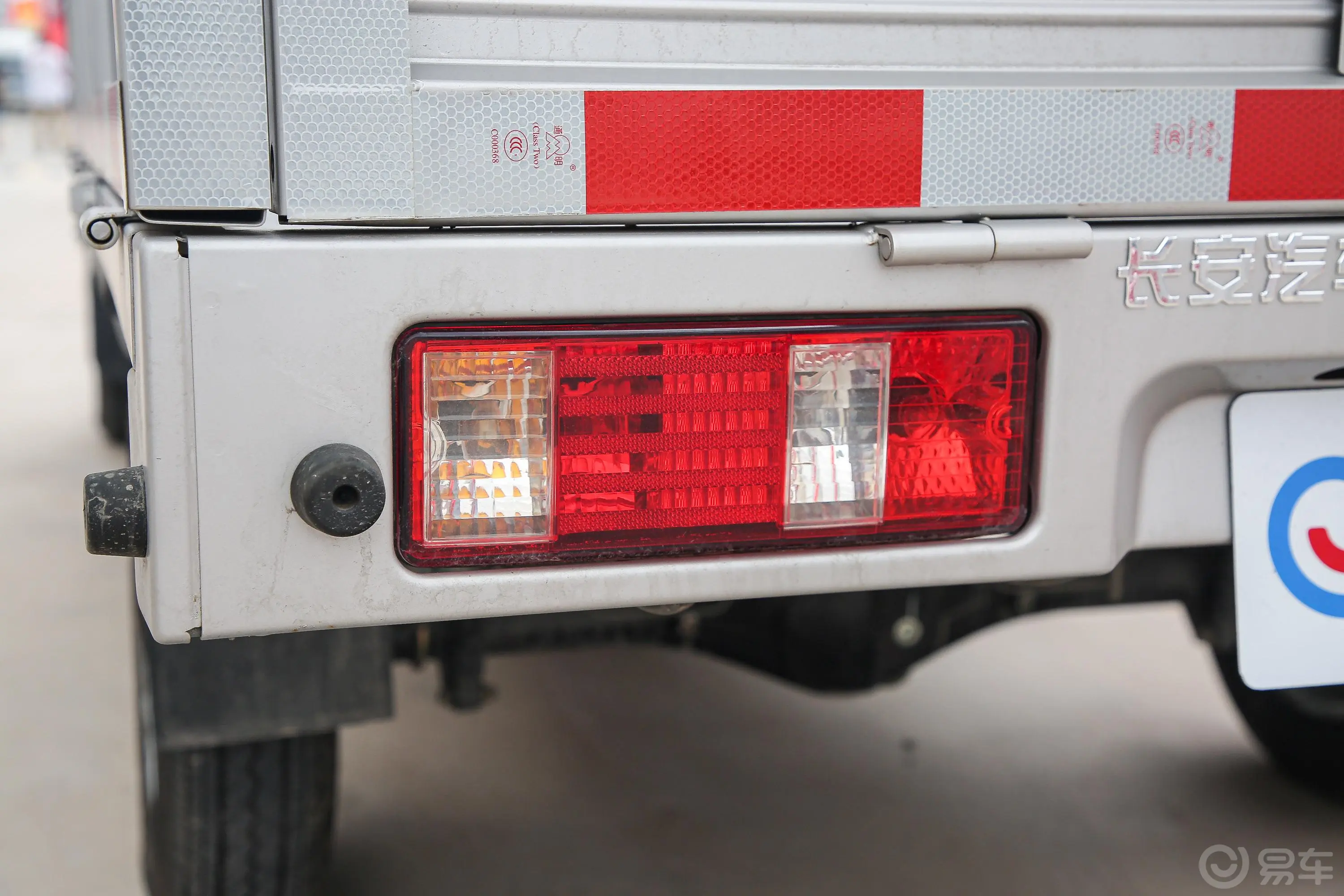 新豹T3载货汽车N1 1.5L 单排单后轮 标准版（4.75米） SC1031TMD6A1 汽油 国VI外观