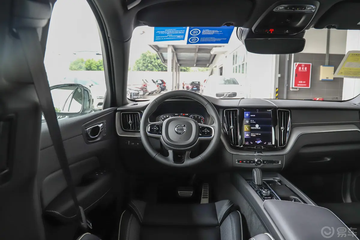 沃尔沃XC60新能源T8 智远运动版驾驶位区域