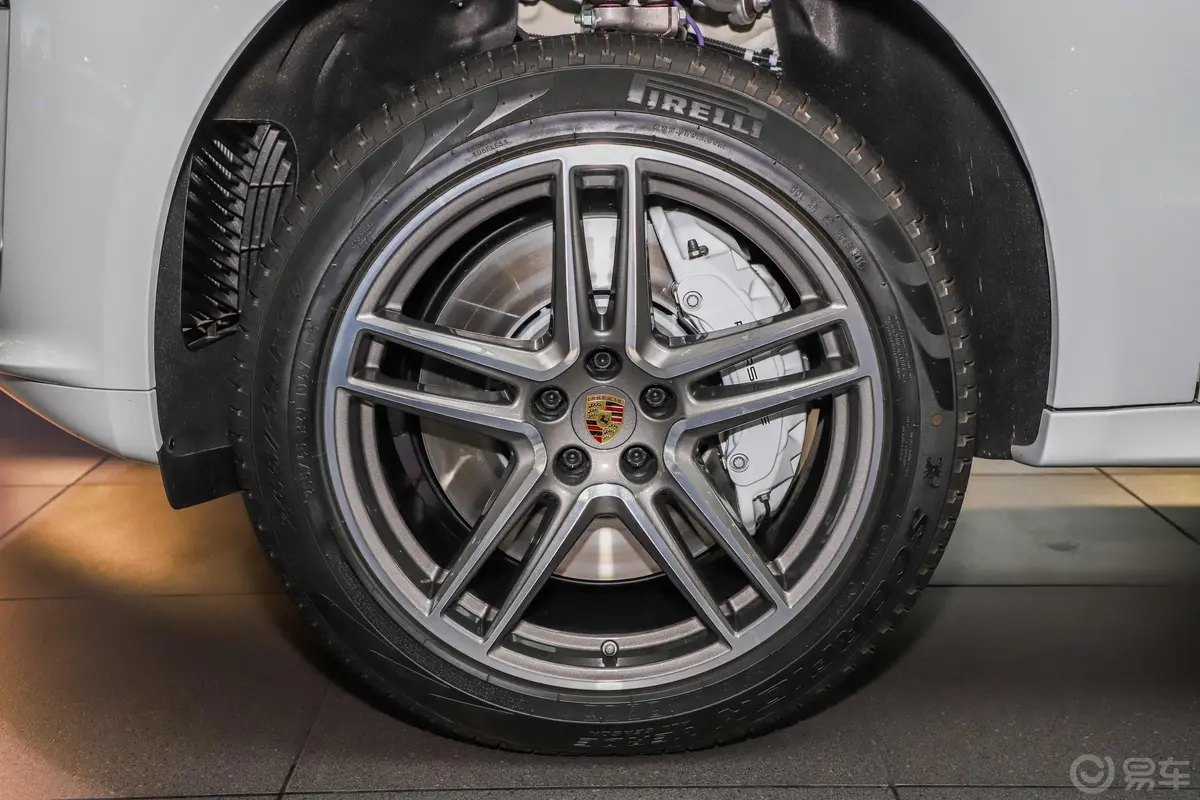 MacanMacan Turbo 2.9T前轮毂造型