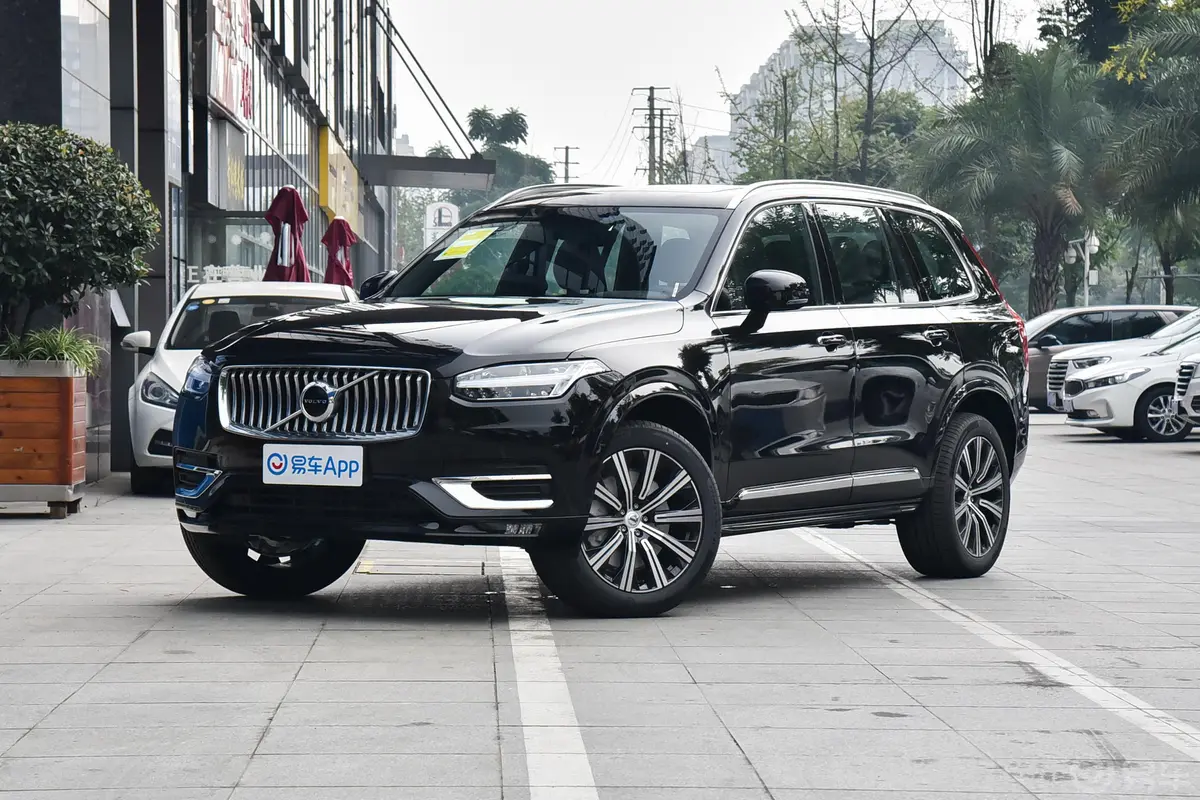 沃尔沃XC90B5 智行豪华版 7座侧前45度车头向左水平