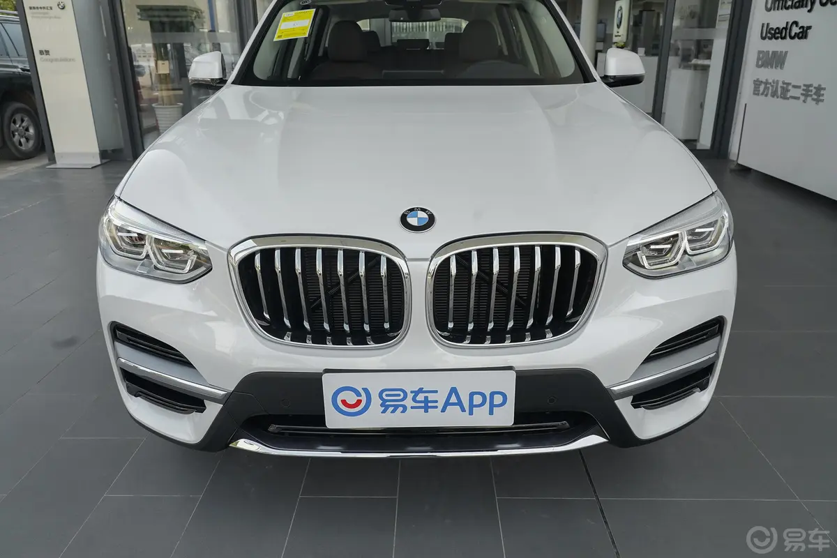 宝马X3xDrive 25i 豪华套装外观