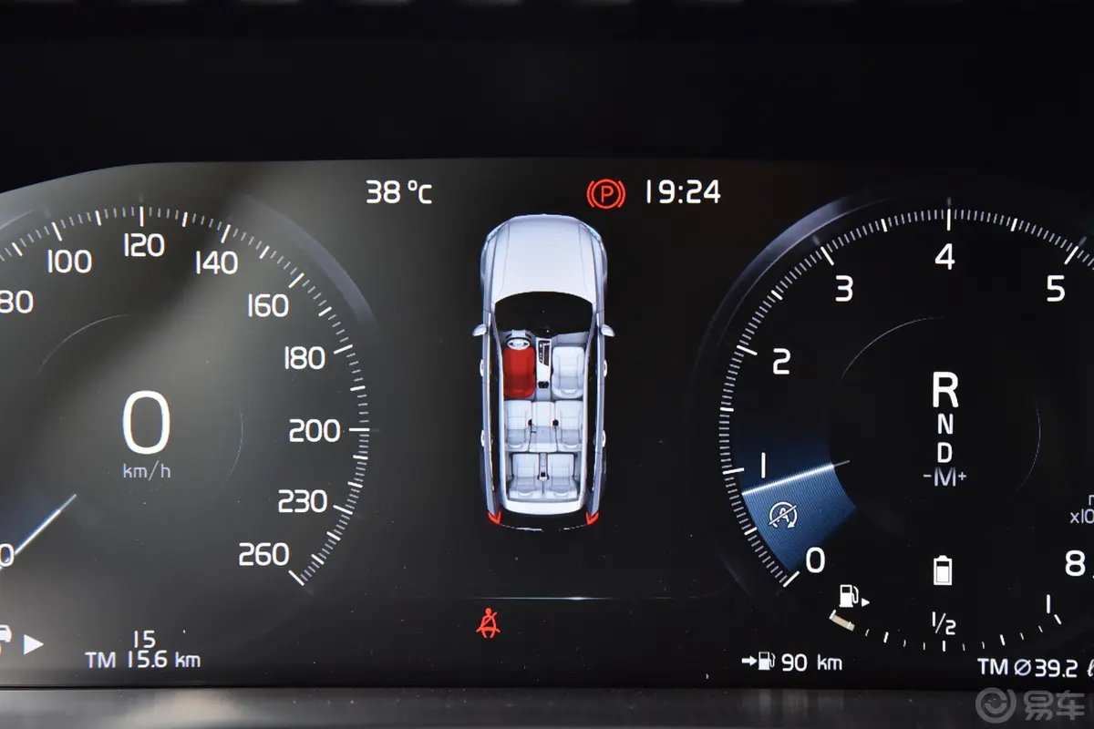 沃尔沃XC90B6 智逸豪华版 7座内饰
