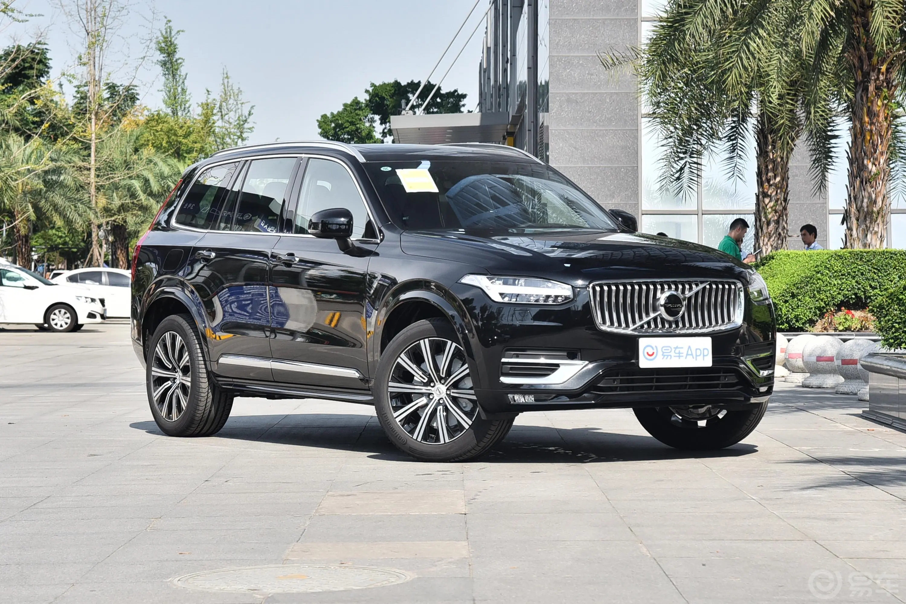 沃尔沃XC90B6 智逸豪华版 7座主驾驶后视镜背面