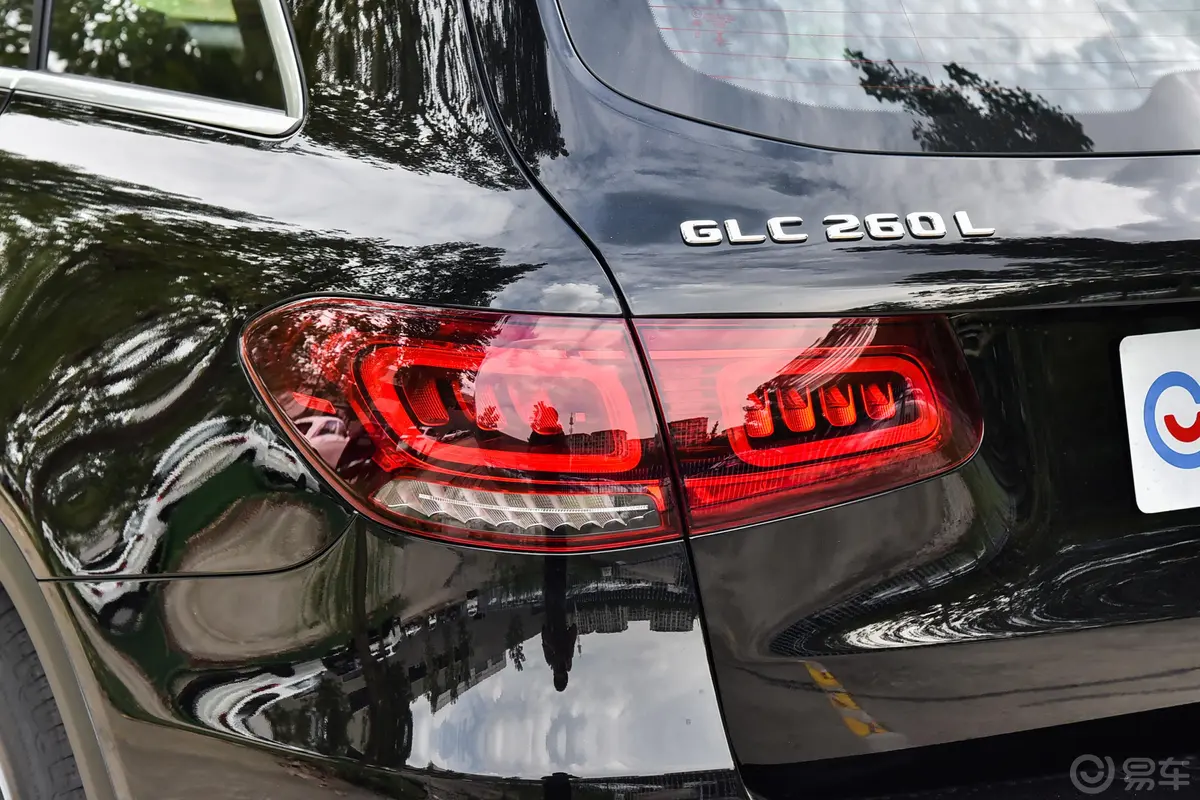 奔驰GLCGLC 260 L 4MATIC 动感型外观