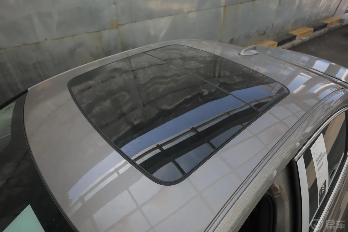 沃尔沃S60T3 智行豪华版天窗