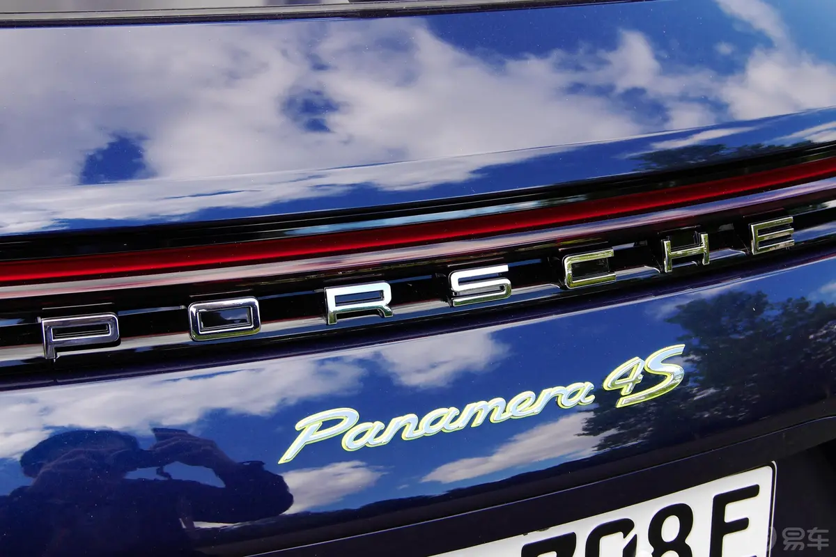 Panamera E-HybridPanamera 4S E-hybrid Sport Turismo 2.9T外观