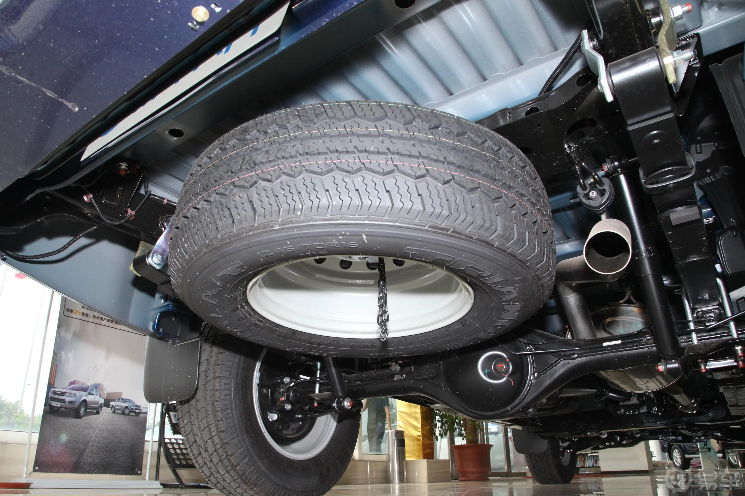 瑞迈2.4T 手动 两驱 标轴舒适版 汽油备胎