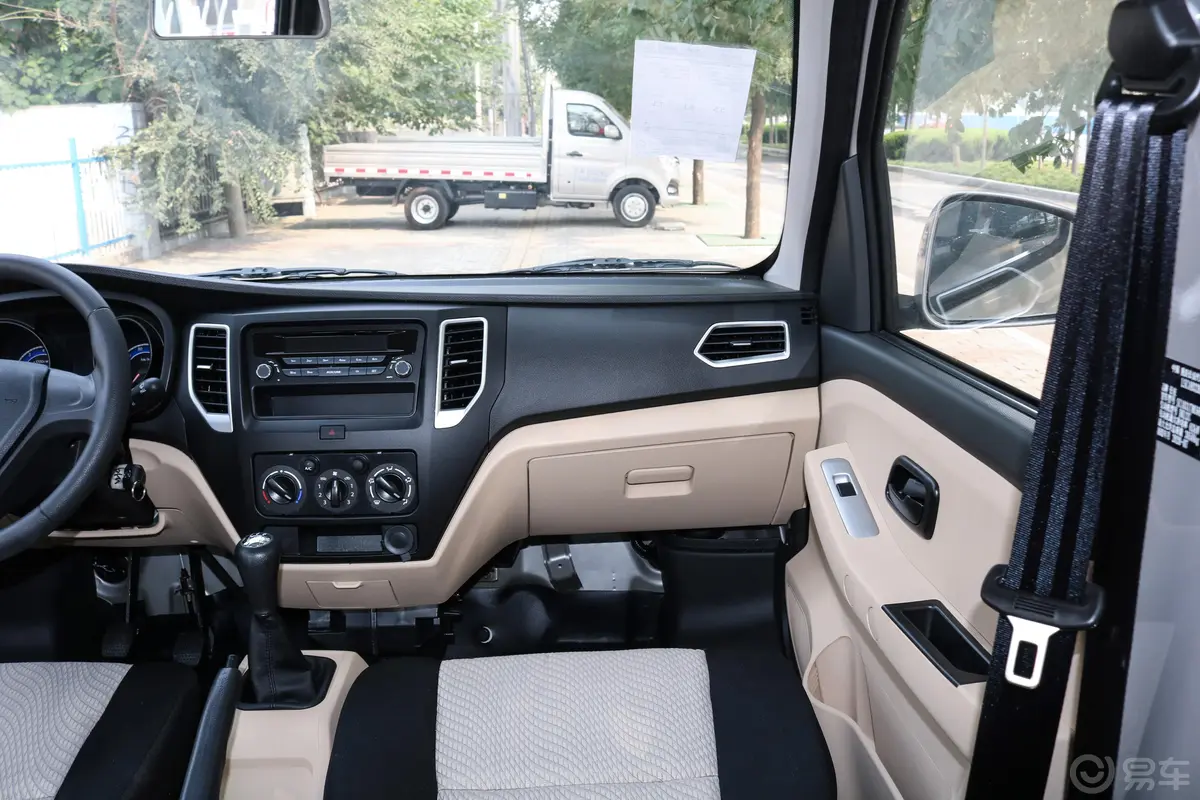 新豹T3载货汽车N1 1.2L 双排单后轮 标准版(4.99米)SC1031TMS6B1 汽油 国Ⅵ副驾驶位区域