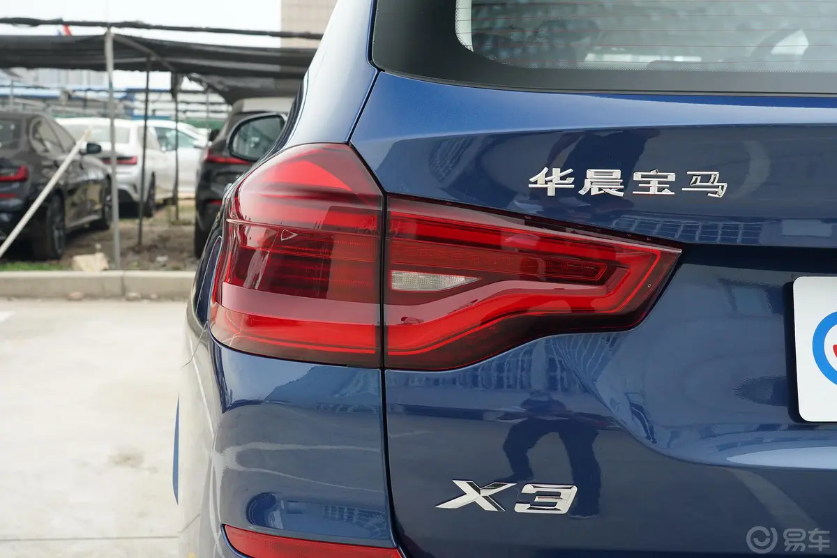 宝马X3xDrive 28i M运动套装外观