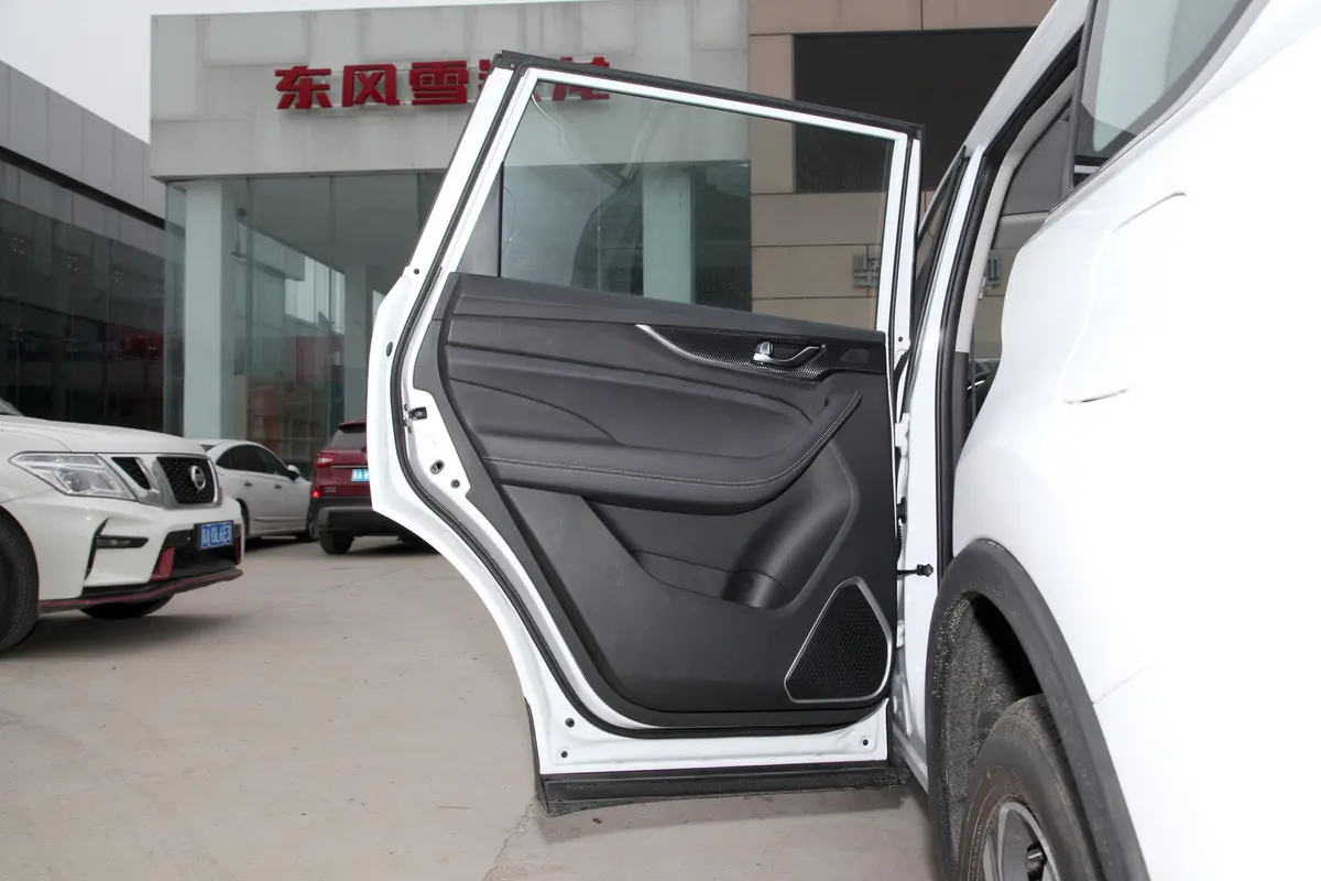 长安欧尚科赛Pro1.5T 自动 旗舰型驾驶员侧后车门
