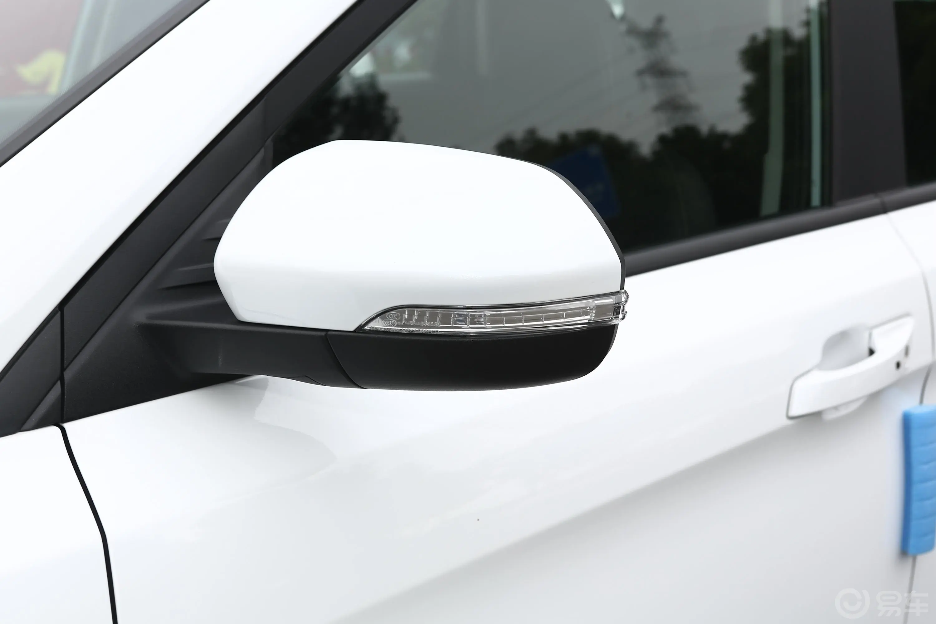 长安欧尚科赛Pro1.5T 自动 豪华型主驾驶后视镜背面