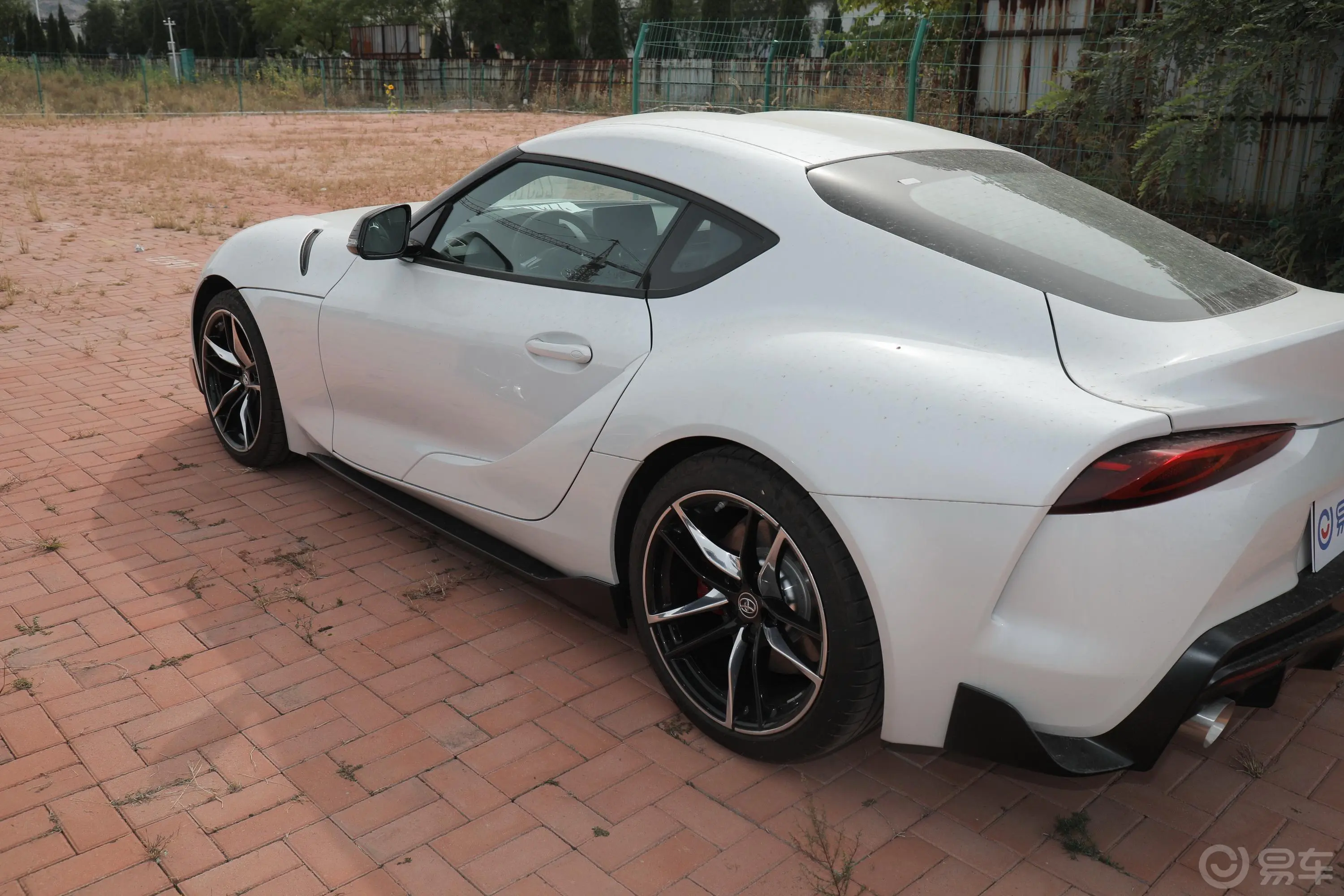 SUPRAGR SUPRA 3.0T 标准型外观