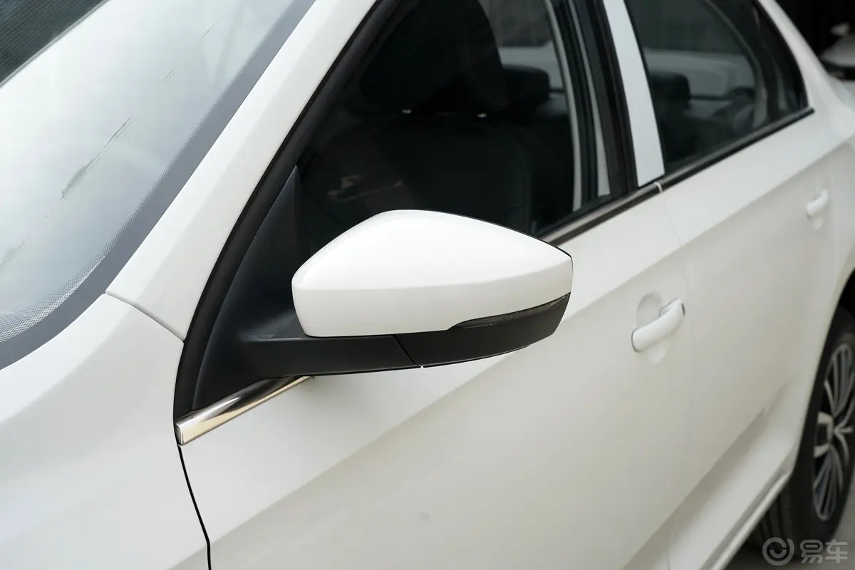 桑塔纳1.5L 自动 舒适版主驾驶后视镜背面