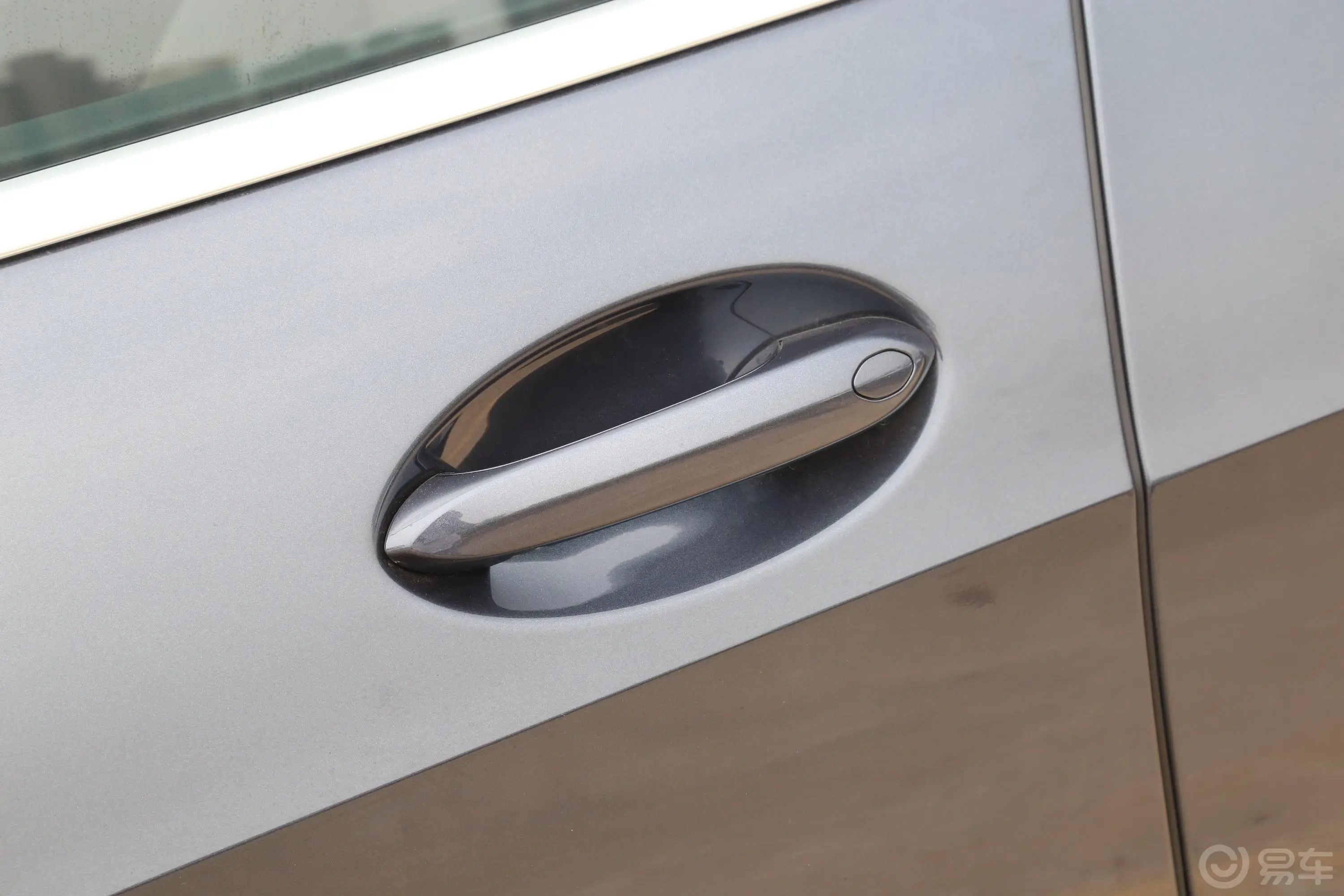 宝马X5(进口)xDrive40i M运动套装驾驶员侧前门把手