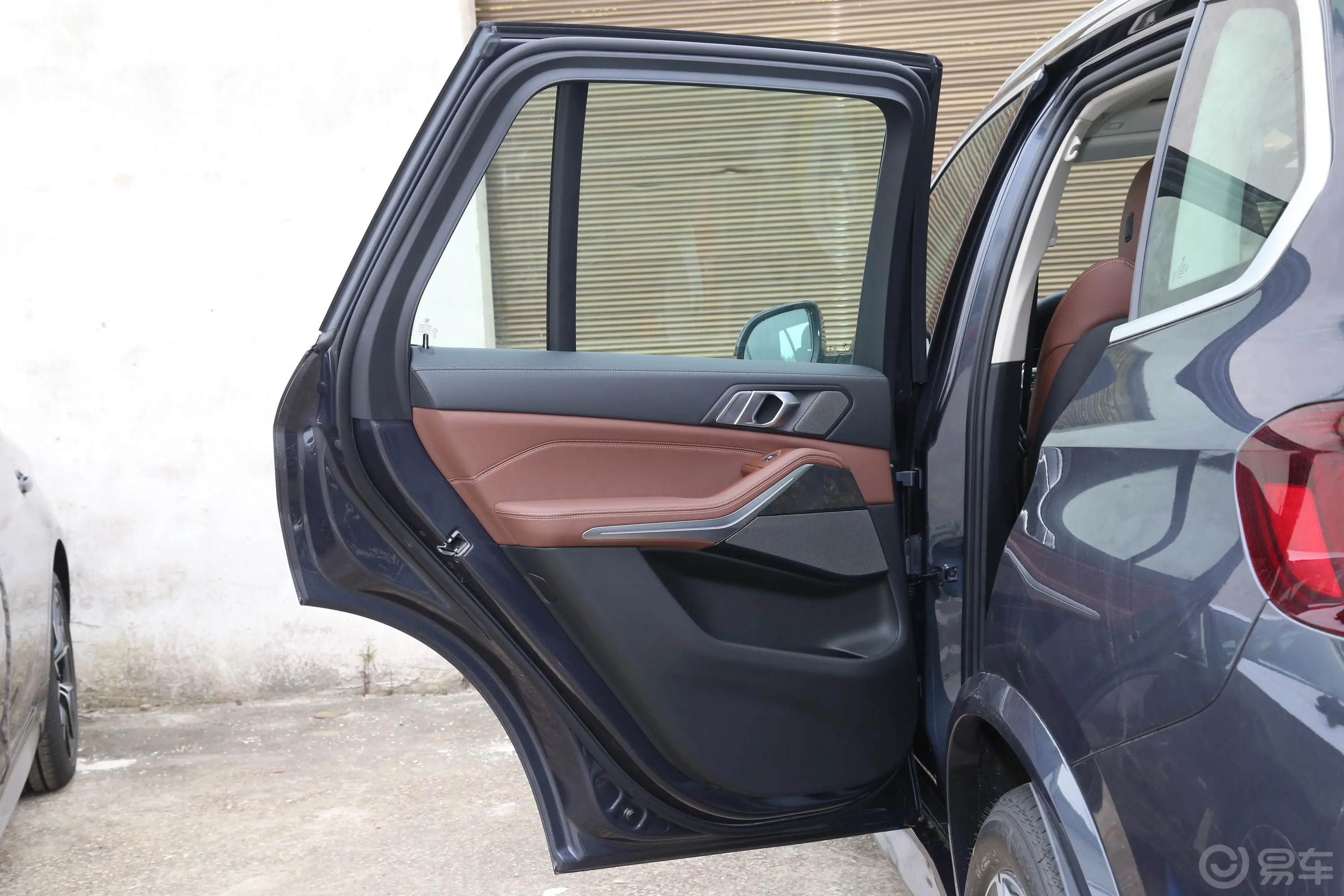 宝马X5(进口)xDrive40i M运动套装驾驶员侧后车门