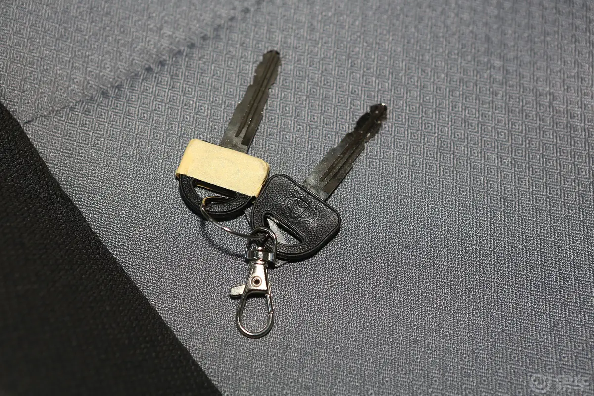 长安之星51.4L 手动 客车 基本版 国VI钥匙正面
