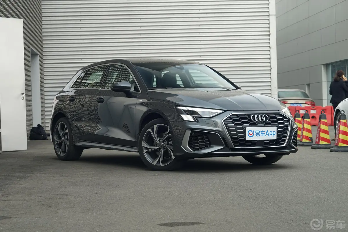 奥迪A3Sportback 35 TFSI 豪华运动型外观