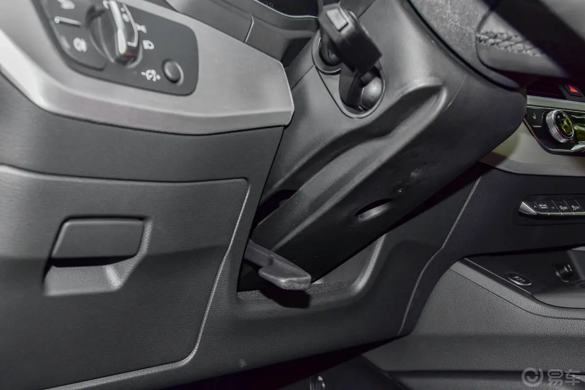 奥迪A5Sportback 40 TFSI quattro 豪华动感型方向盘调节