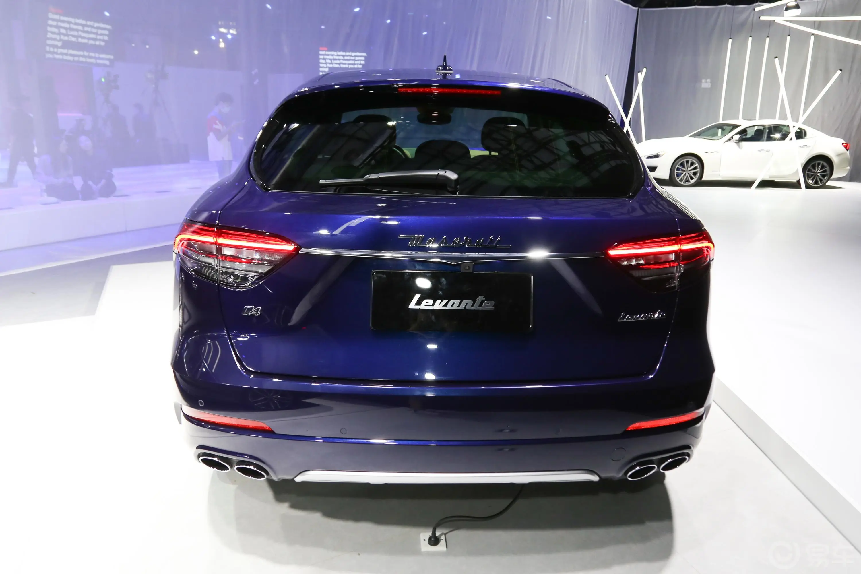 Levante3.0T 豪华版外观