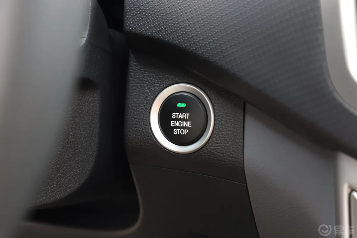 大通T70改款 2.0T 自动四驱长厢高底盘双排澳洲版 柴油钥匙孔或一键启动按键