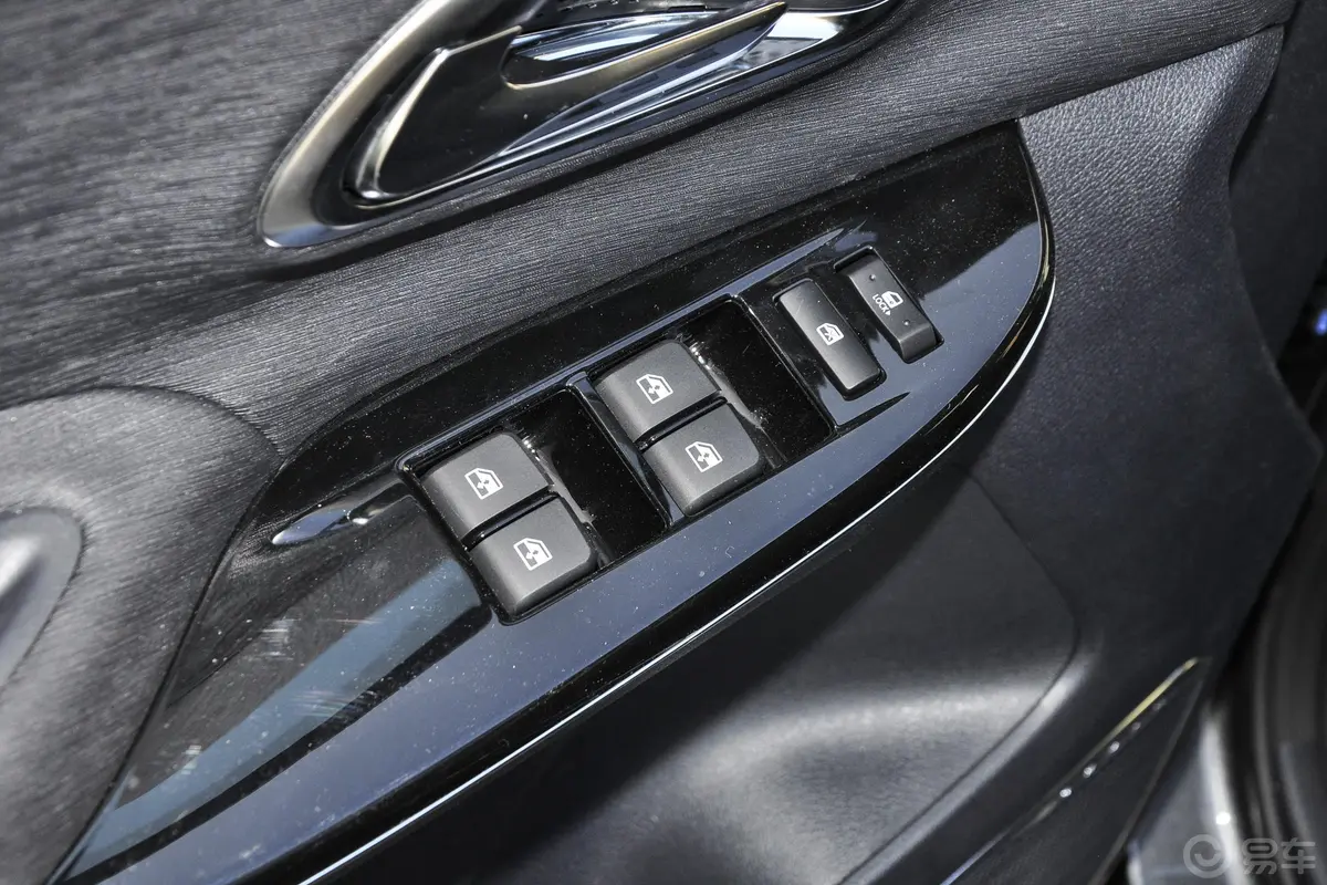 长安欧尚X7 EV豪华型车窗调节整体