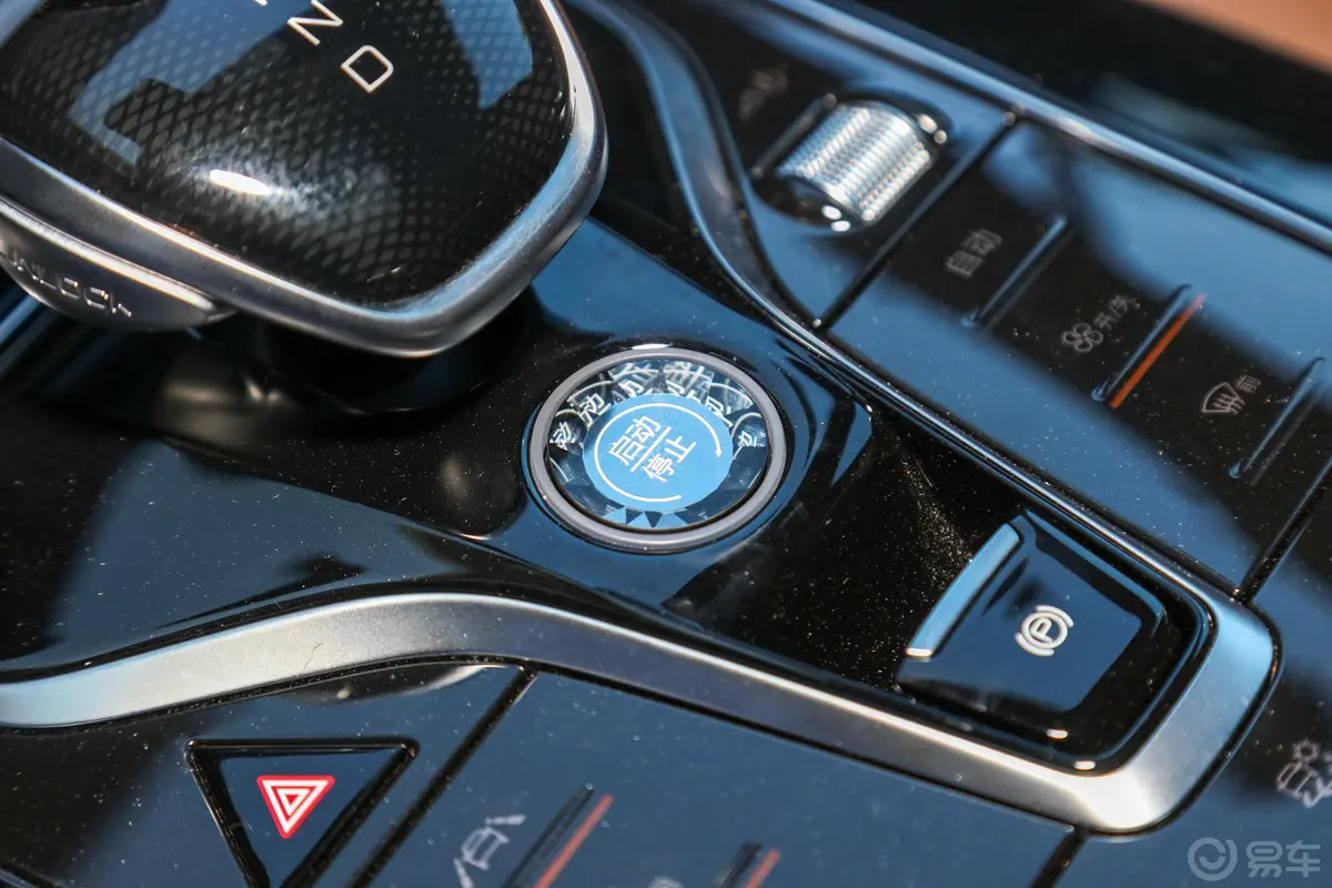 唐新能源EV 四驱 高性能版 创世旗舰型钥匙孔或一键启动按键