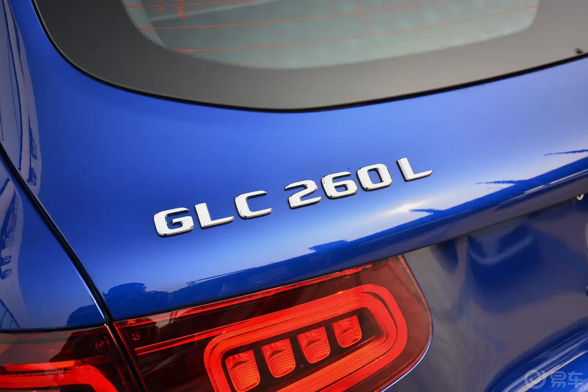 奔驰GLCGLC 260 L 4MATIC 动感型外观