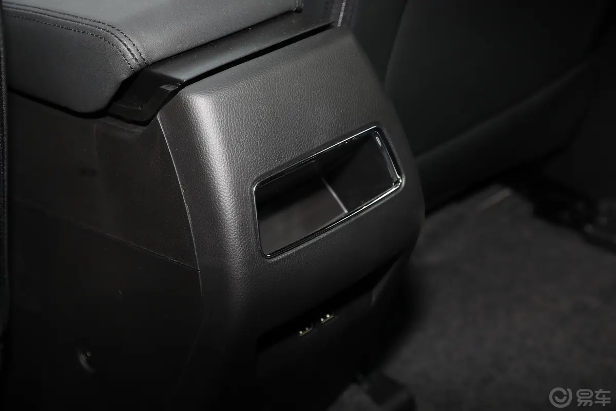 东南DX51.5L 手动 豪华升级型后排空调控制键