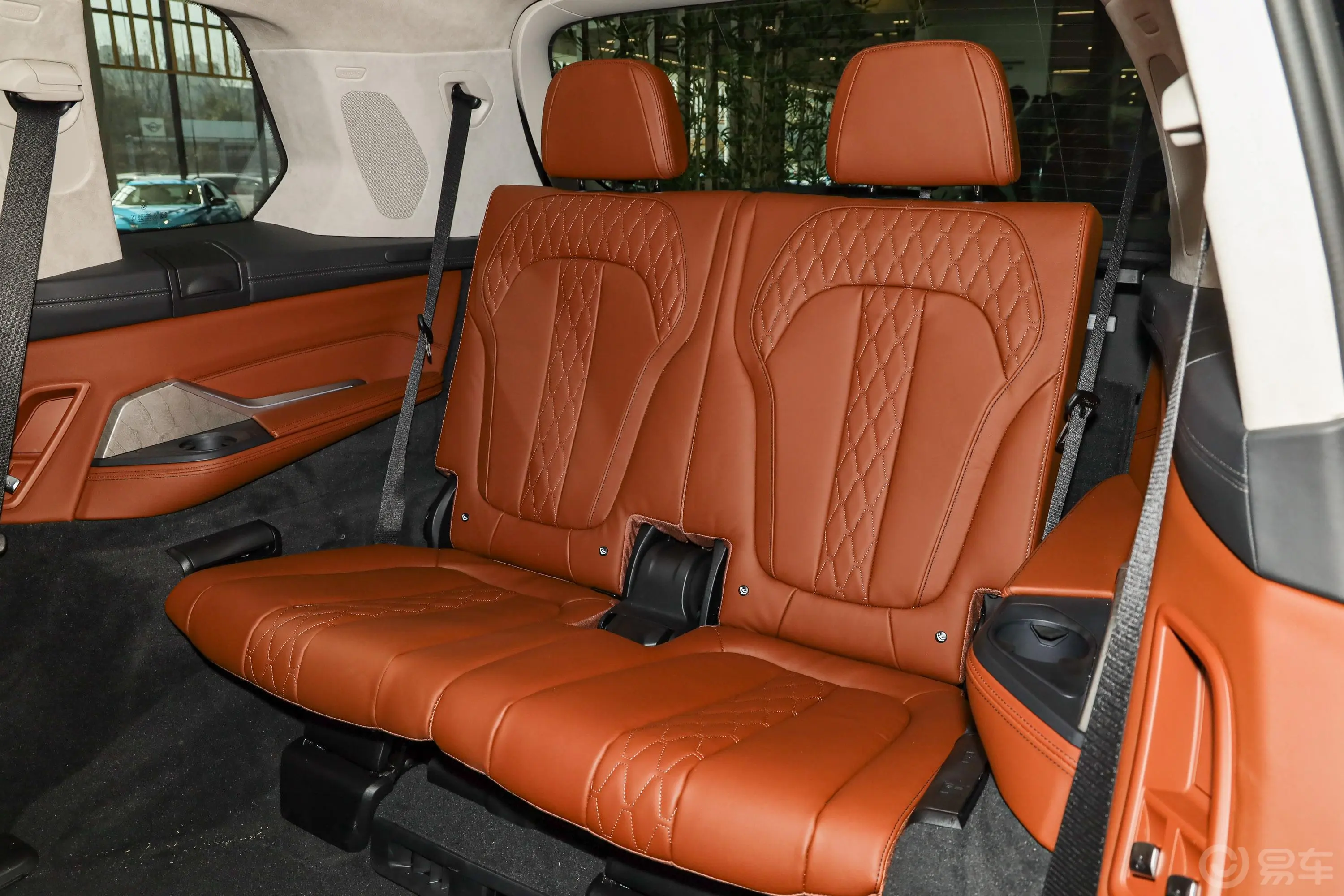 宝马X7xDrive40i 行政型 M运动套装第三排座椅