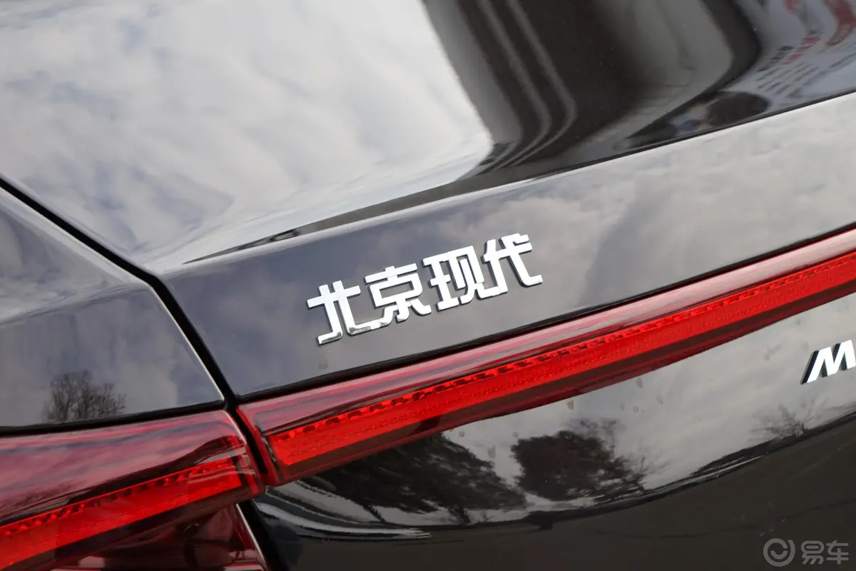 名图1.8L CVT 尊贵版LUX外观细节