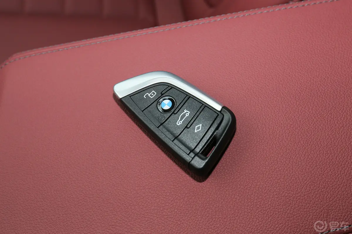 宝马3系改款 325Li xDrive M运动套装钥匙正面