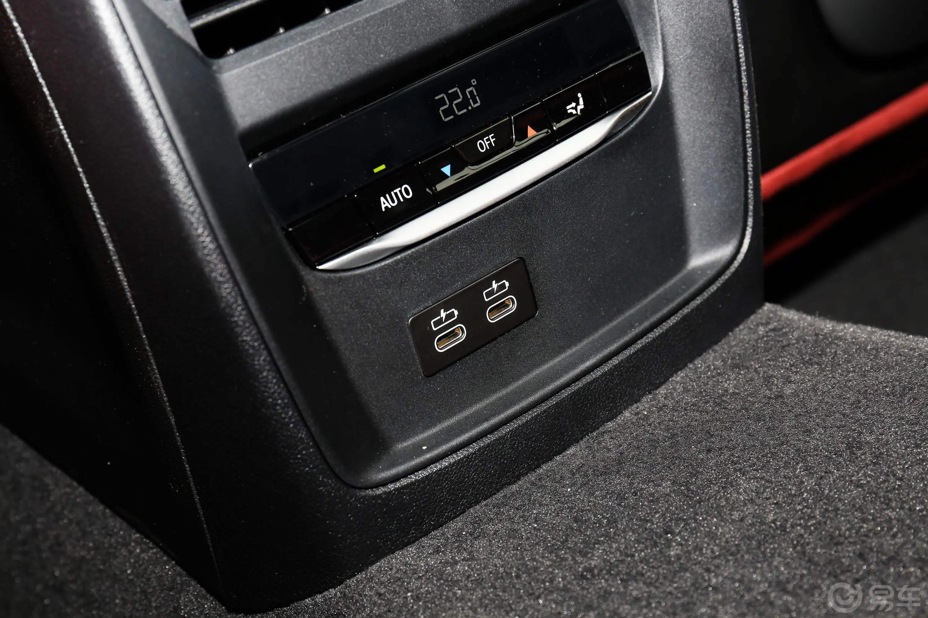 宝马3系改款 325Li xDrive M运动套装空间