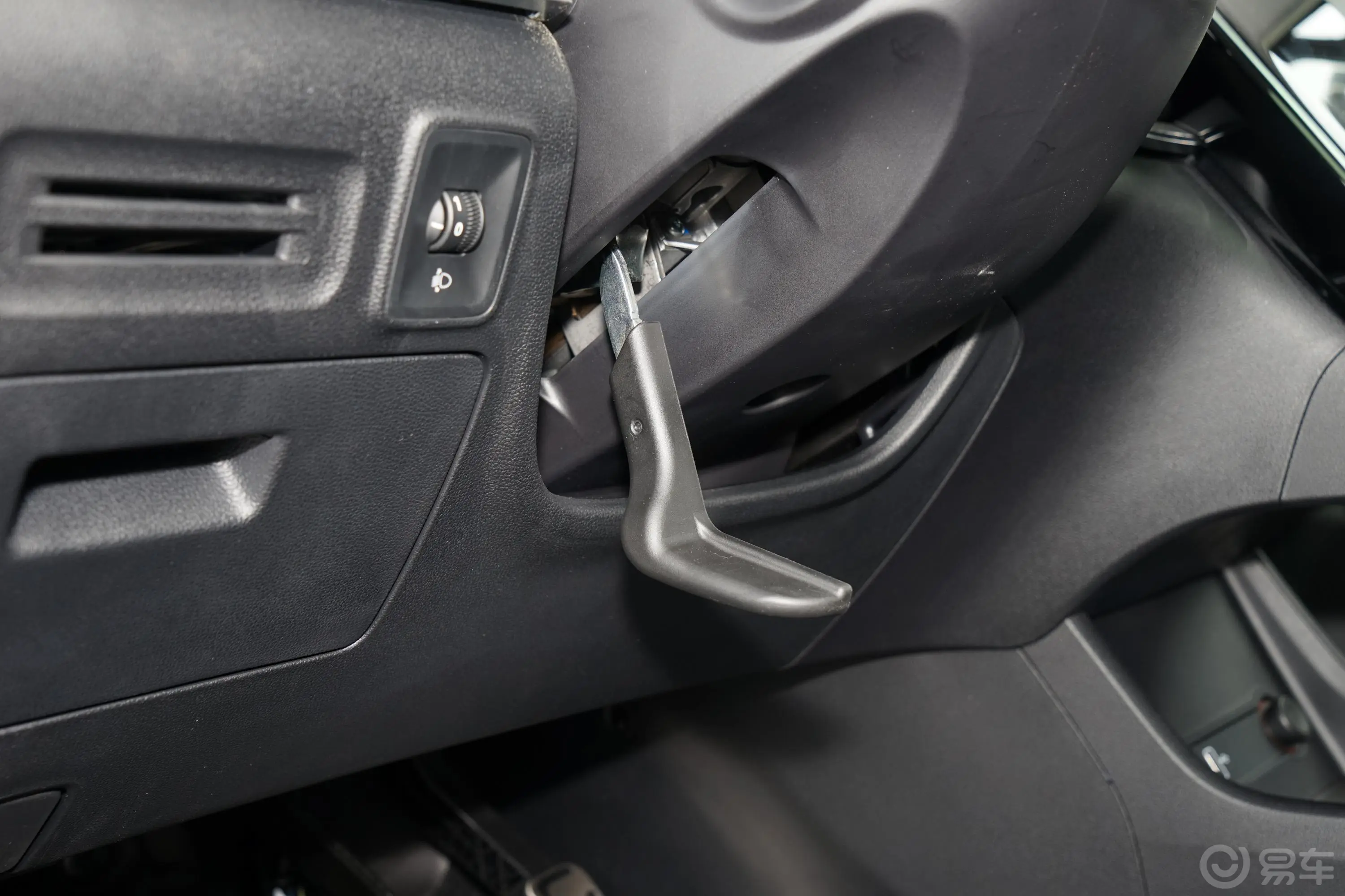 荣威RX5 MAXSupreme系列 1.5T 手自一体 两驱 智能座舱尊荣版方向盘调节
