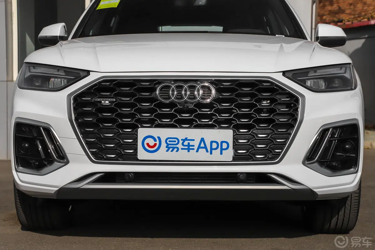 奥迪Q5L Sportback40 TFSI 豪华型外观