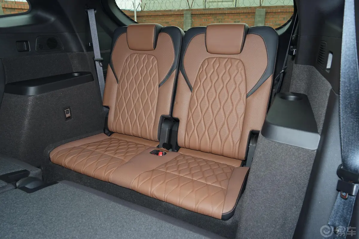 唐新能源EV 四驱 高性能版 尊荣型第三排座椅