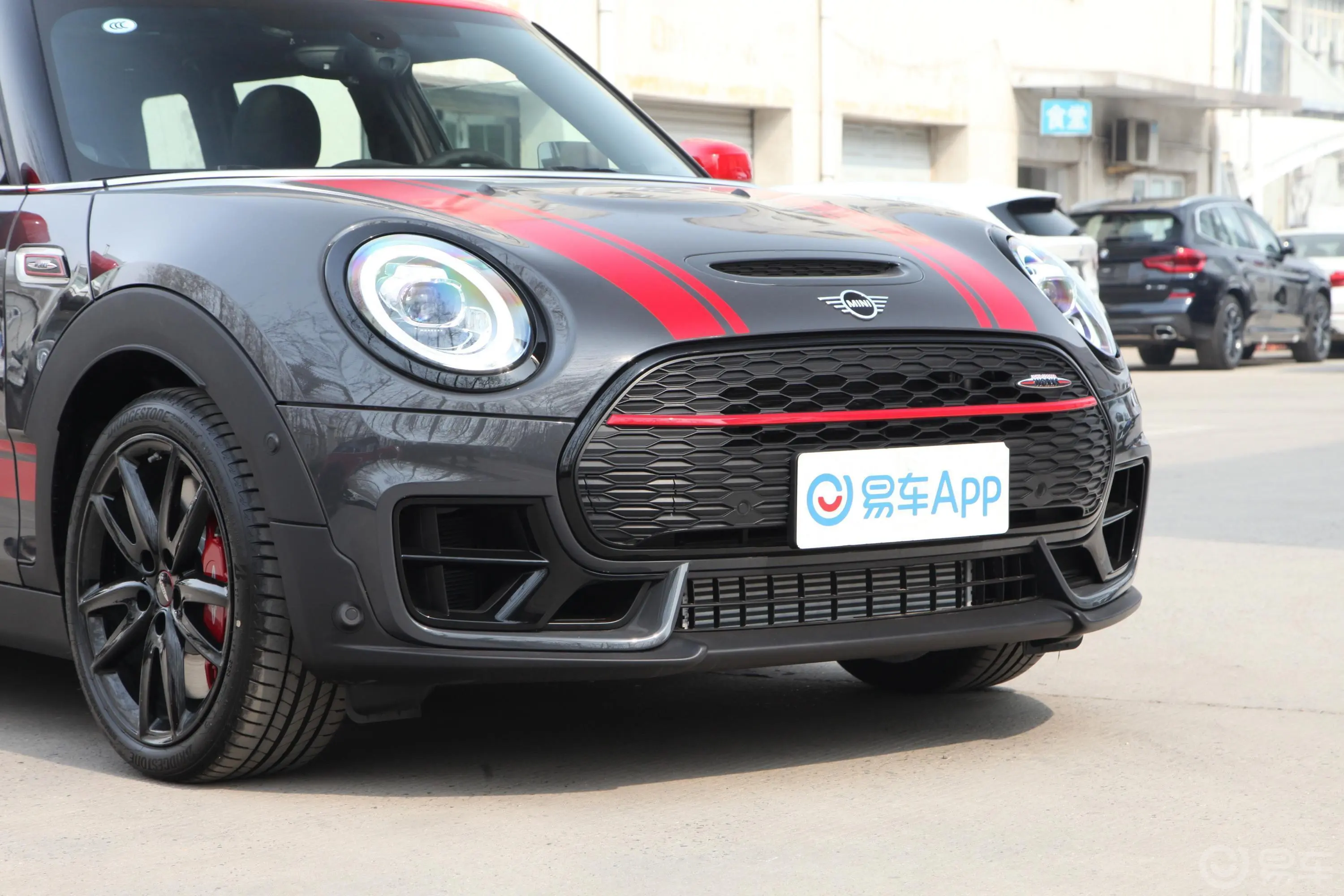 MINI JCW CLUBMAN2.0T JOHN COOPER WORKS ALL-IN前格栅侧俯拍