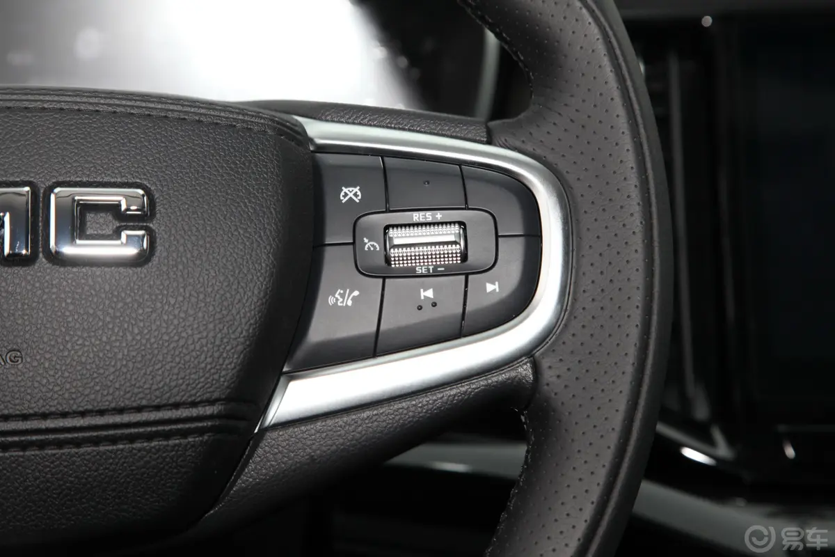 域虎92.0T 手自一体 四驱 舒享型 汽油右侧方向盘功能按键
