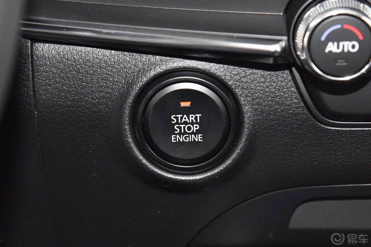 马自达3 昂克赛拉2.0L 自动质耀版钥匙孔或一键启动按键