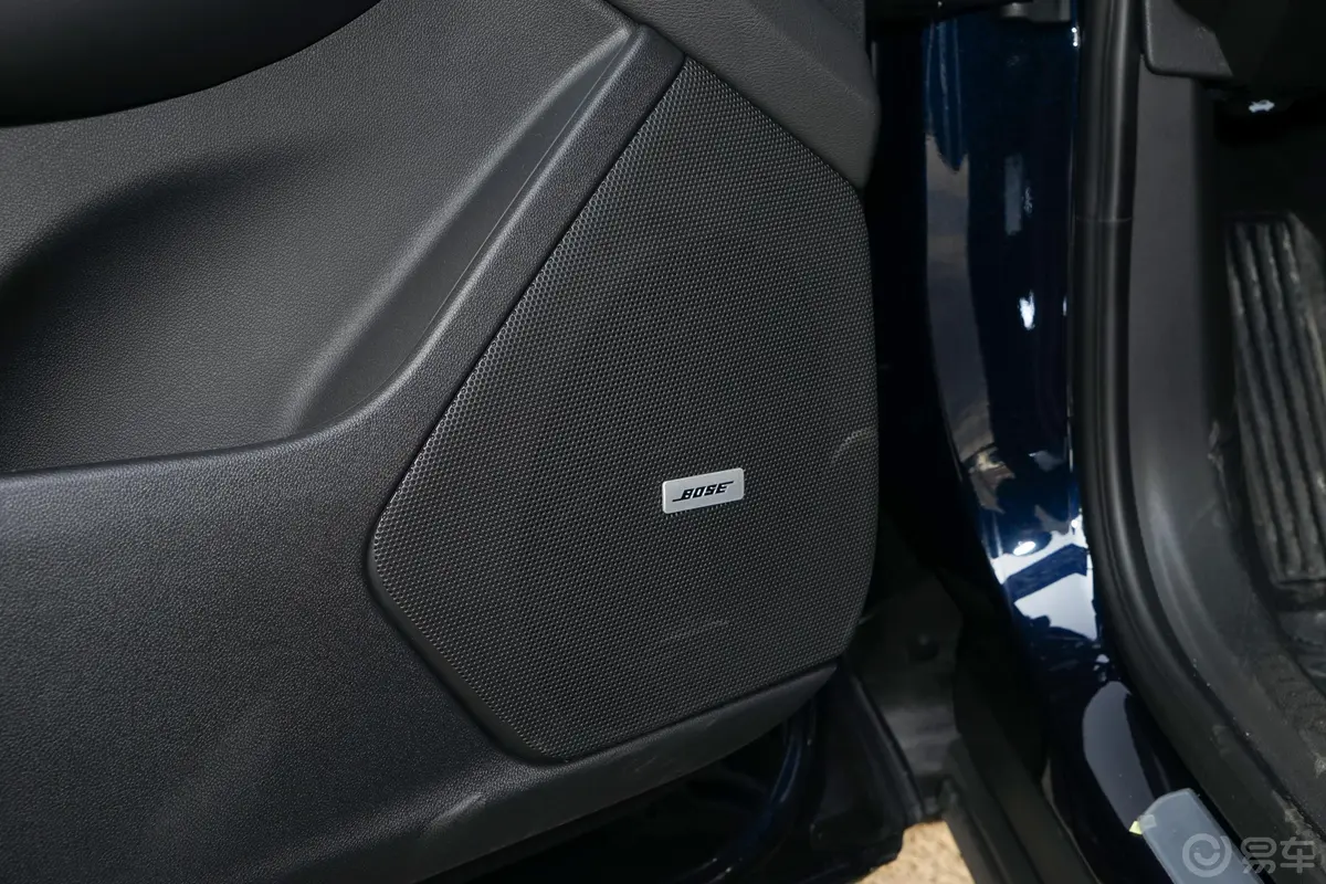 凯迪拉克XT62.0T 轻混 四驱尊贵型 6座音响和品牌