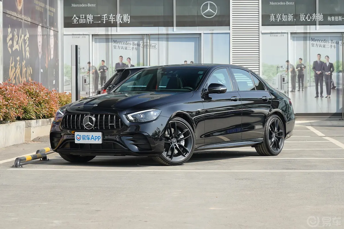 奔驰E级 AMGAMG E 53 4MATIC+外观