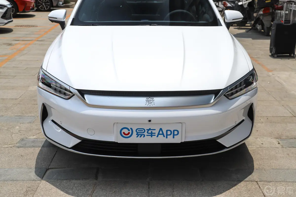 秦PLUS新能源EV 600km 旗舰型外观细节