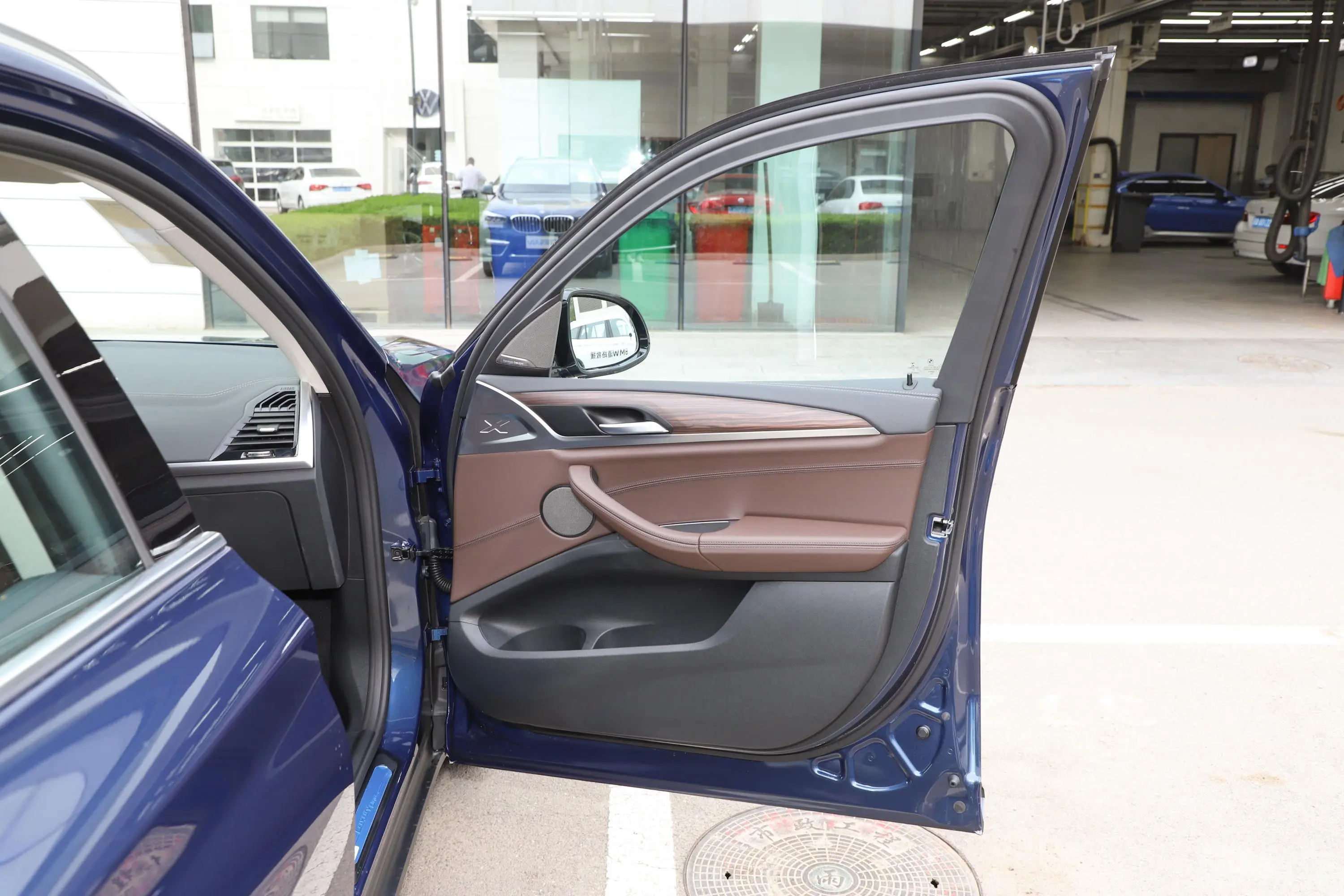 宝马X3改款 xDrive 28i 豪华套装副驾驶员车门