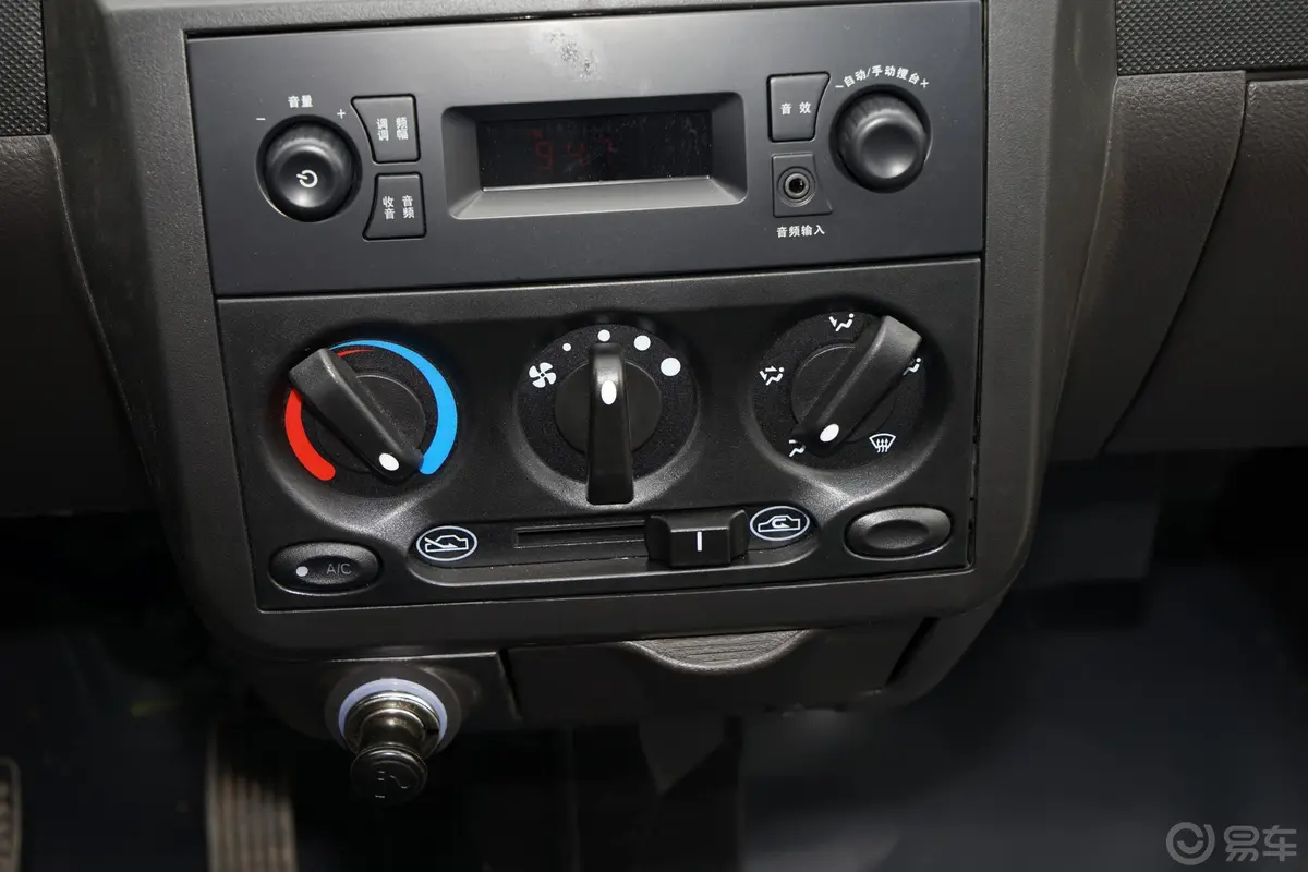 五菱荣光1.5L 手动 加长标准型 封窗车(空调版) 2座 国VI空调